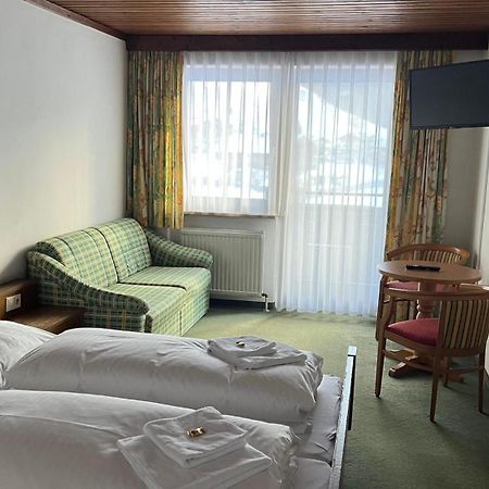לינה וארוחת בוקר גרוסארל Haus Alpina By Chatel Reizen מראה חיצוני תמונה